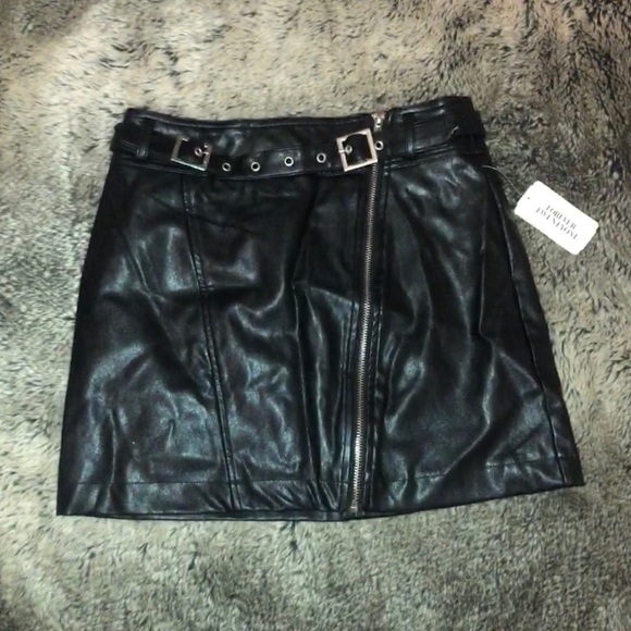Black Leather Mini Skirt - Picture 2 of 5